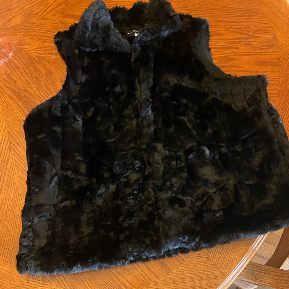 Black Faux Fur Vest - Large